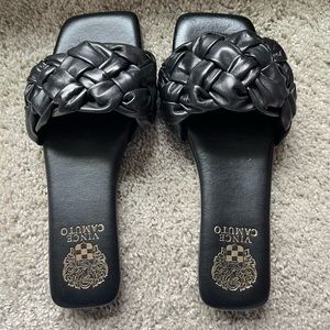 Vince Camuto Antoni Black Leather Slides!